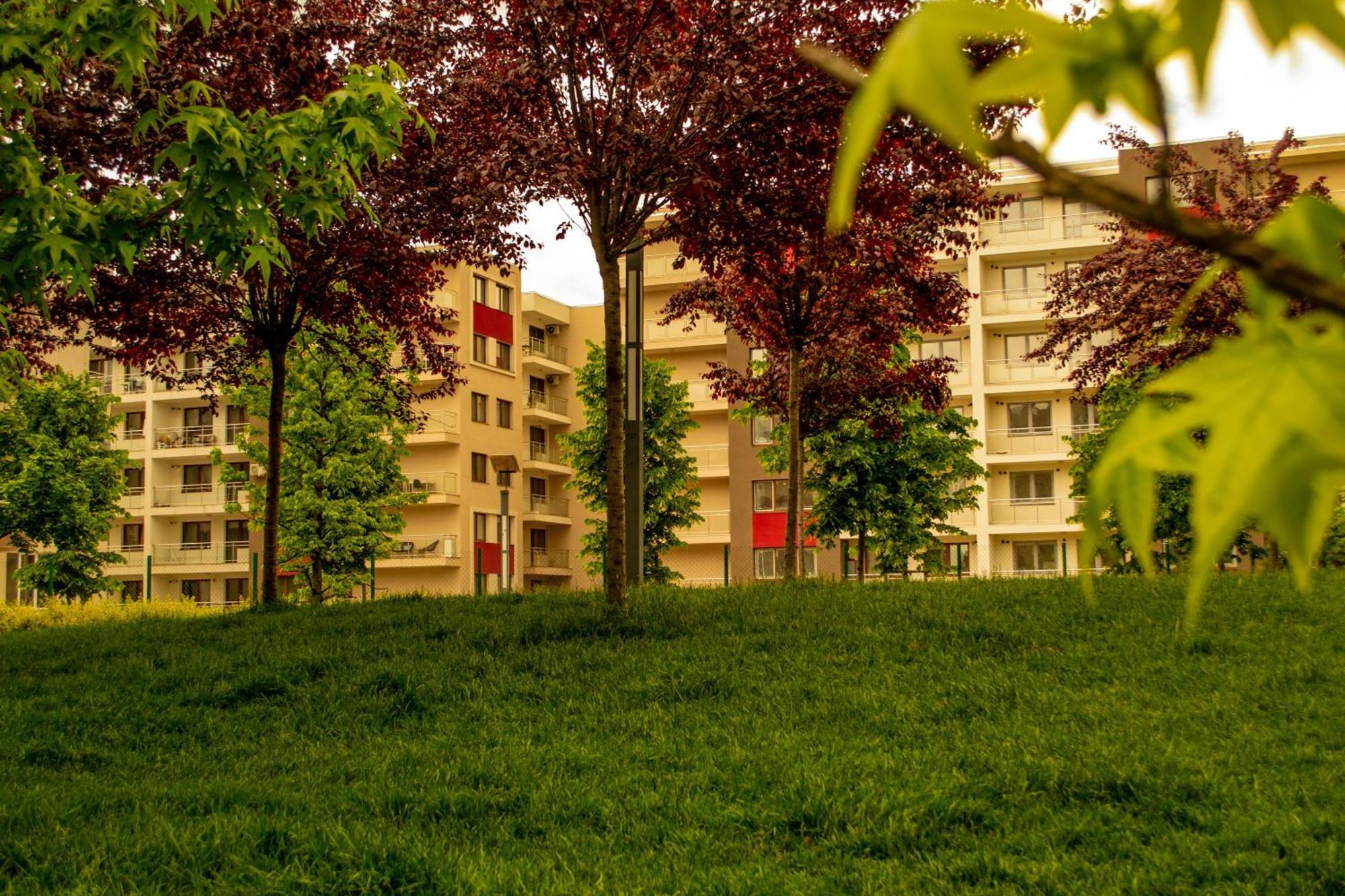 Apartment Solar 50, Private Parking, 2 Bedroom Бухарест Экстерьер фото